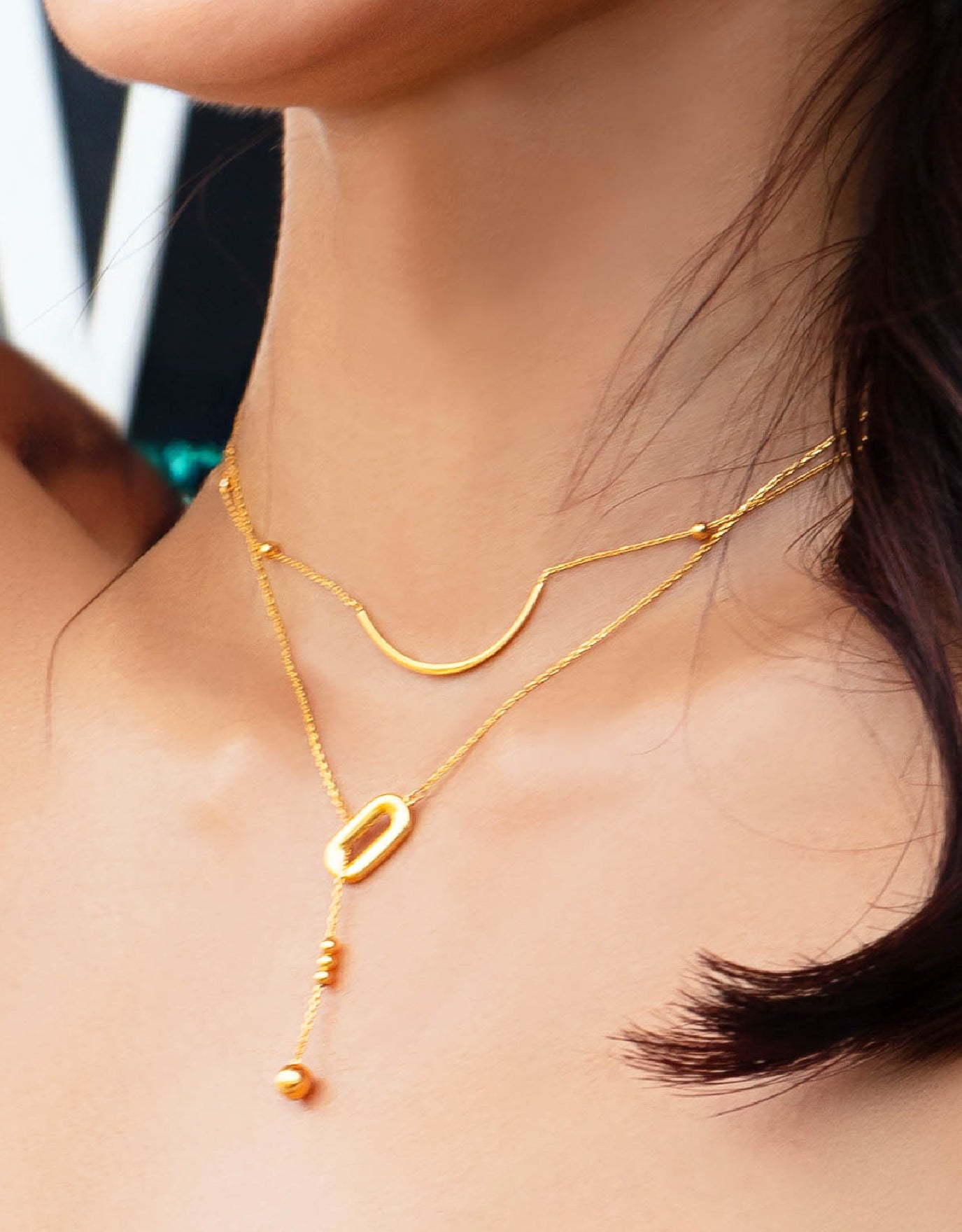 LVC MOD22 Serenity Curve Gold Necklace