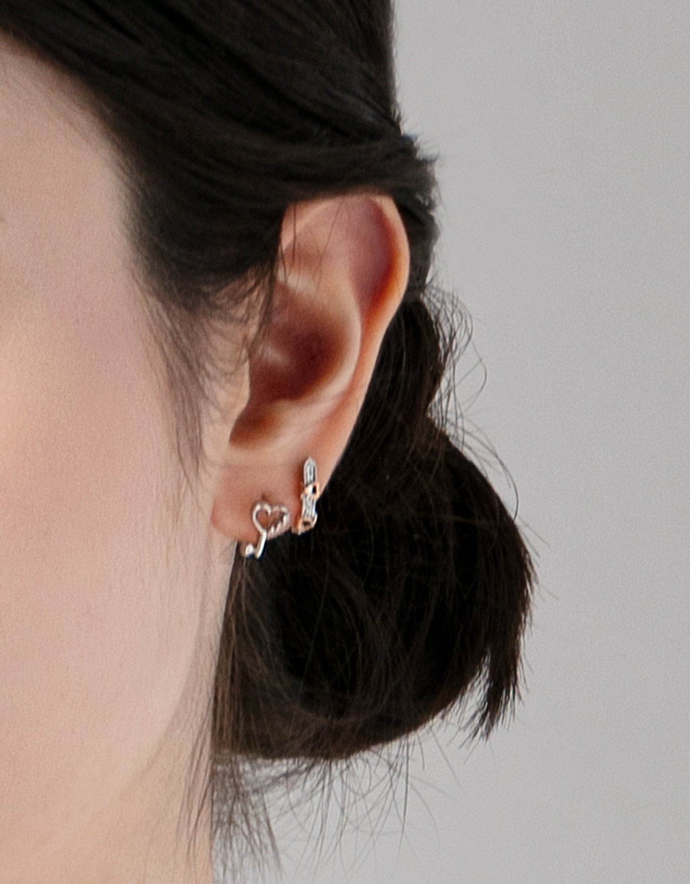 LVC Charmes Phaedra Line Diamond Earrings