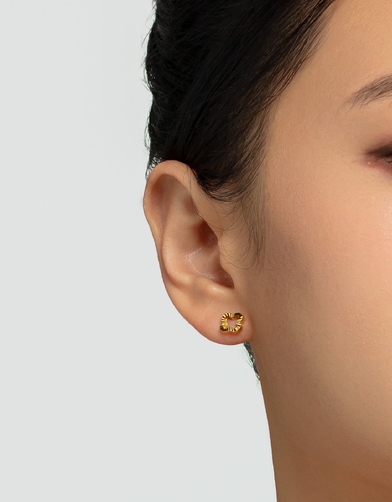 LVC MOD22 Clover Wish Gold Earrings