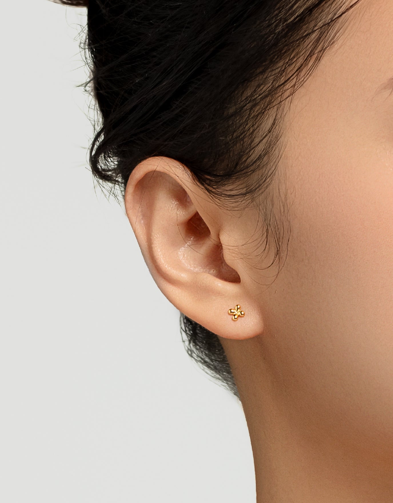 LVC MOD22 Clover Bloom Gold Earrings