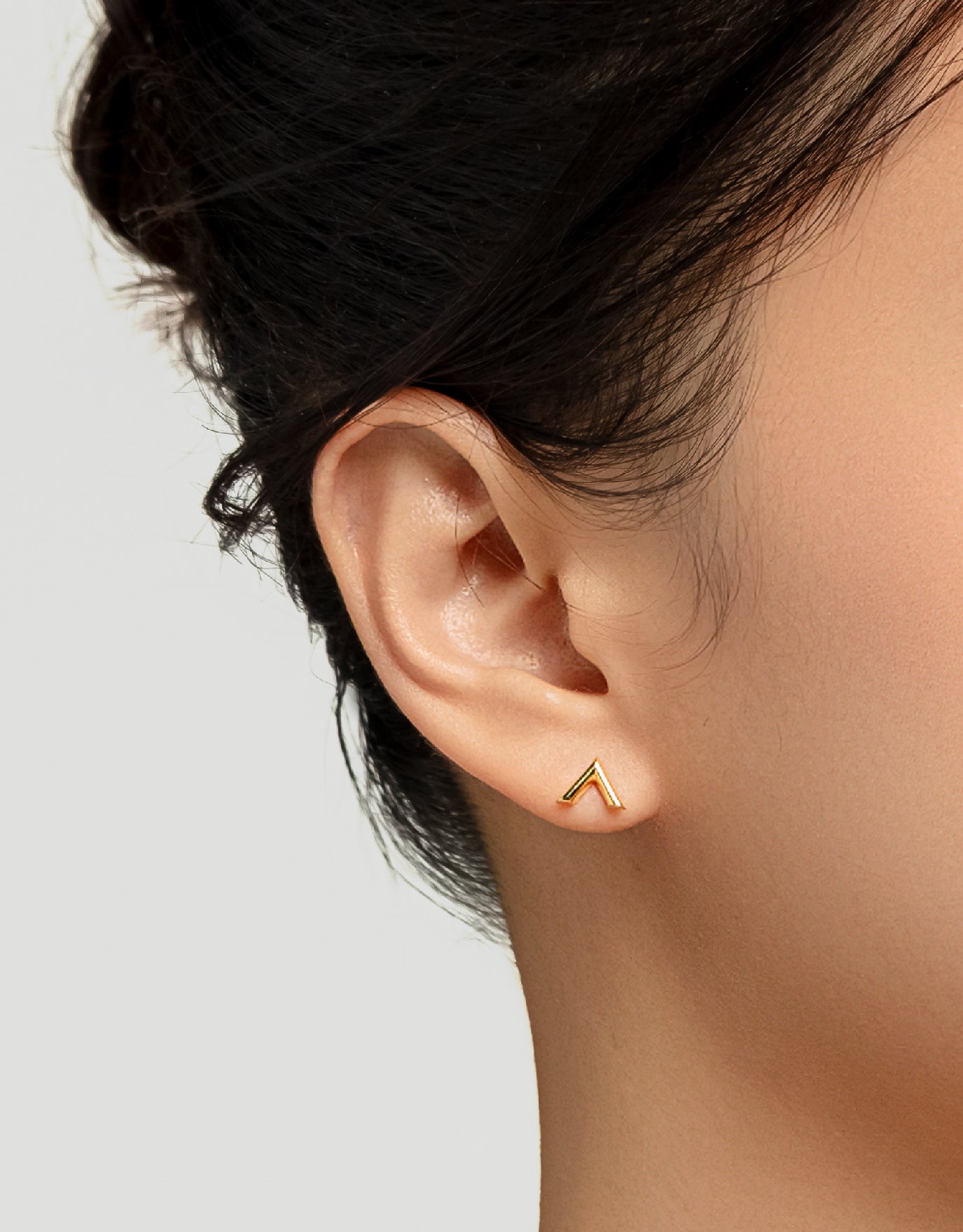 LVC MOD22 Trinique Angles Gold Earrings