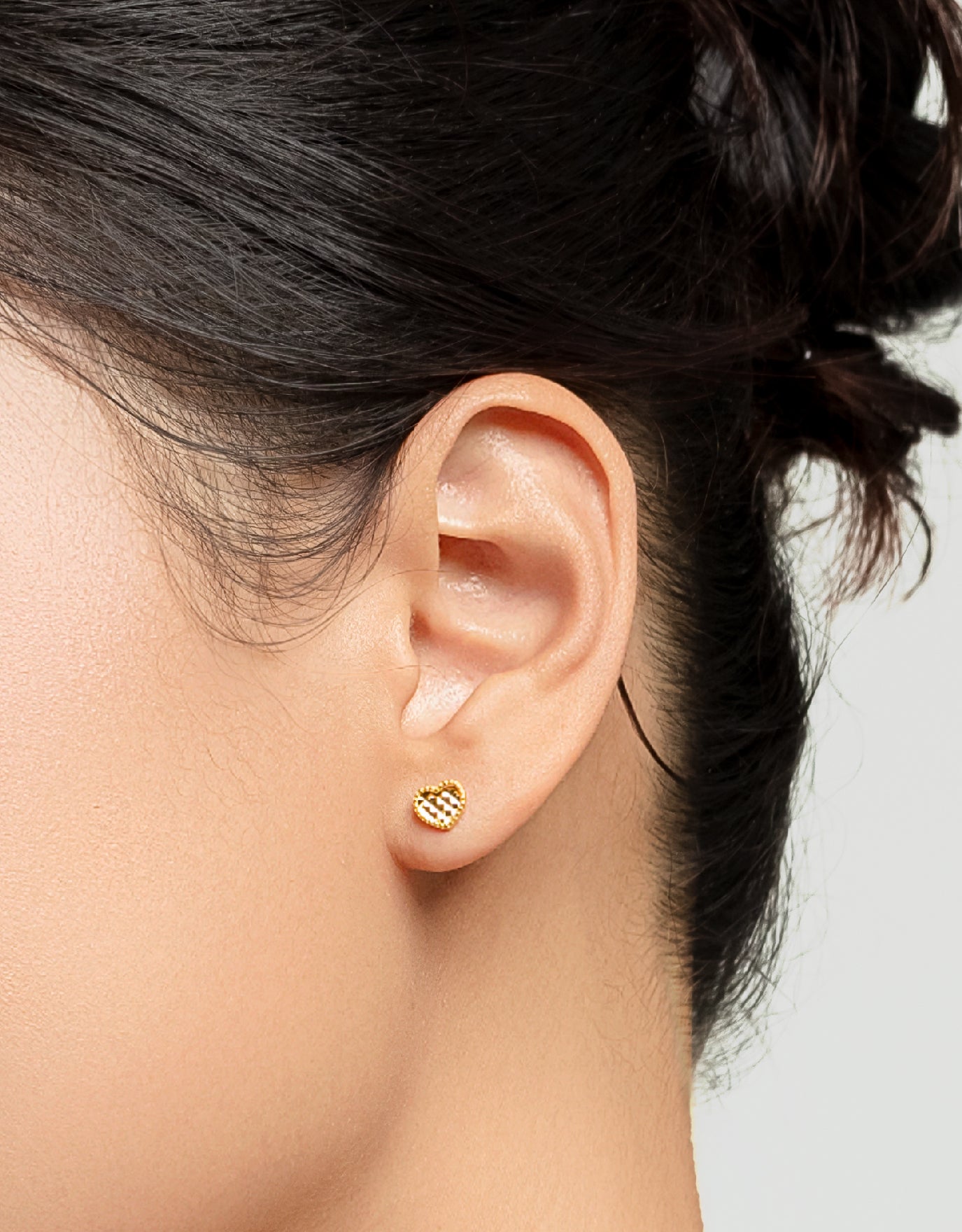 LVC MOD22 Prismatic Heart Gold Earrings