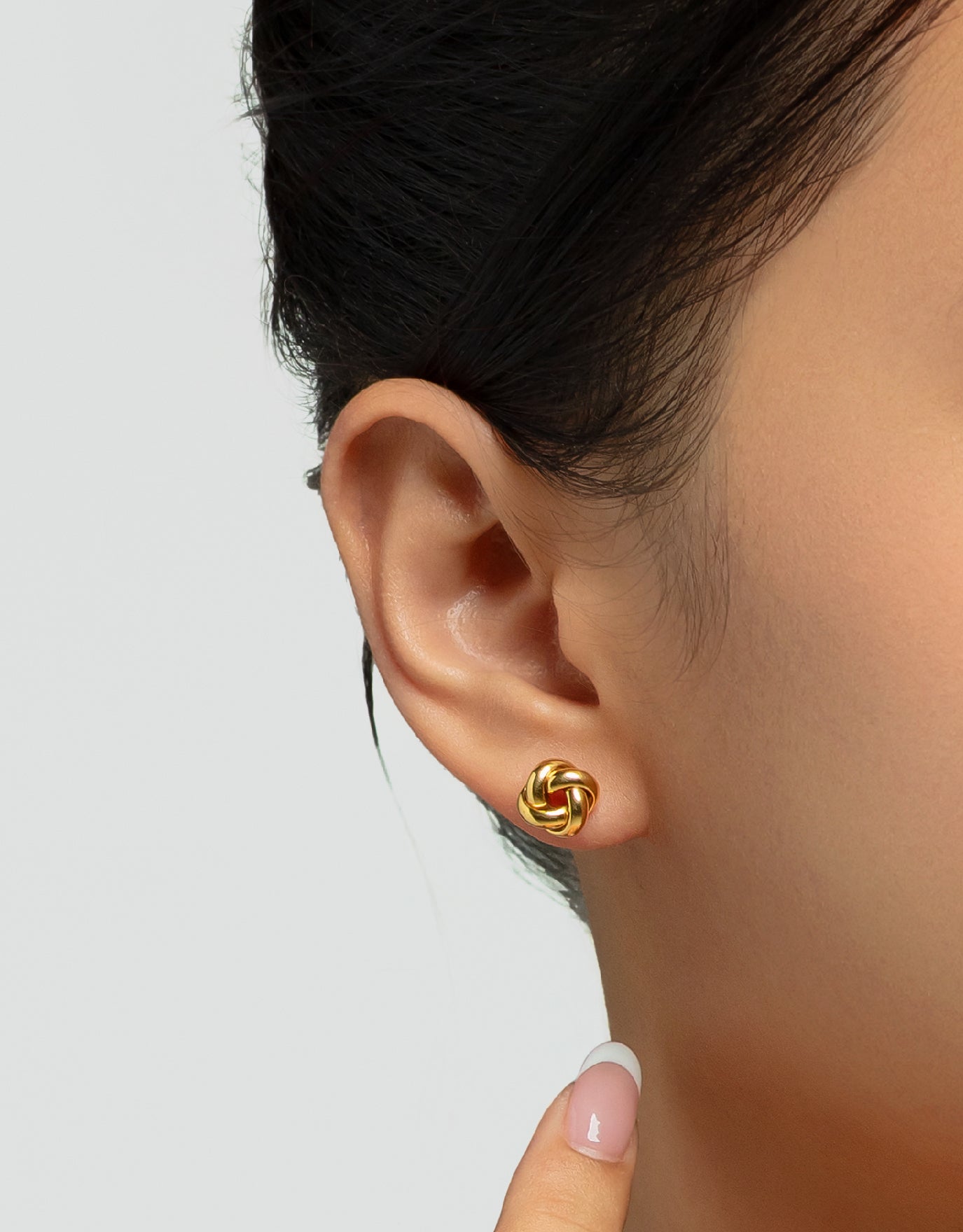 LVC MOD22 Infinity's Knot Gold Earrings
