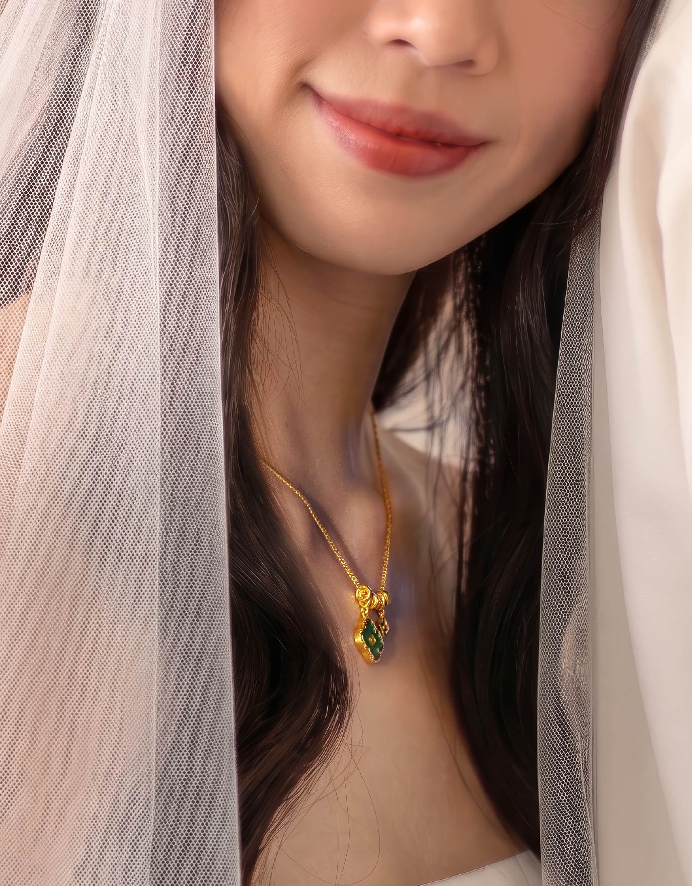 LVC 9IN Lucky Clover Bliss 999 Gold Necklace