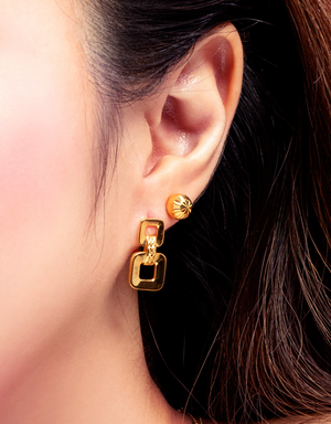 LVC MOD22 Duo Court Gold Earrings