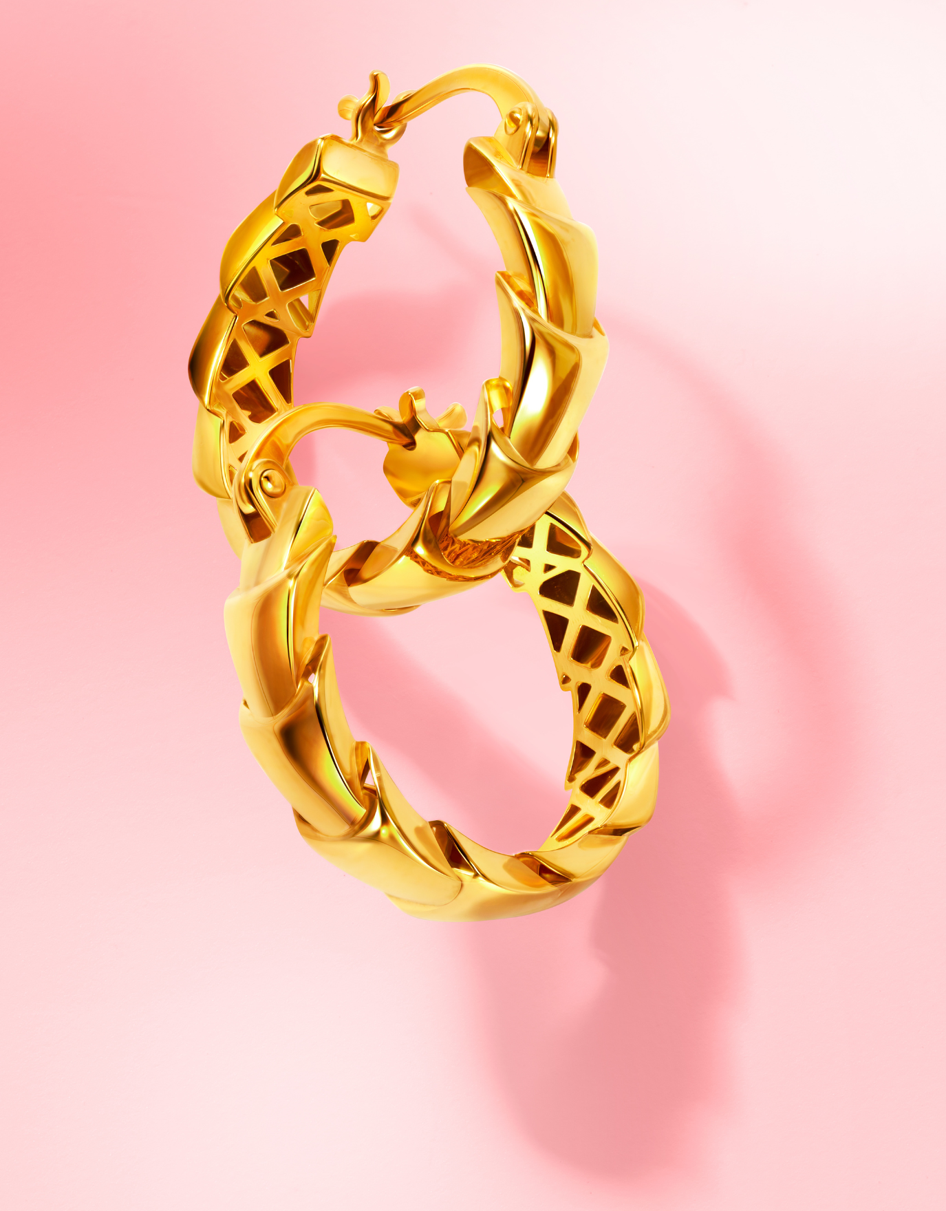 LVC MOD22 Claw Cascade Gold Hoop Earrings