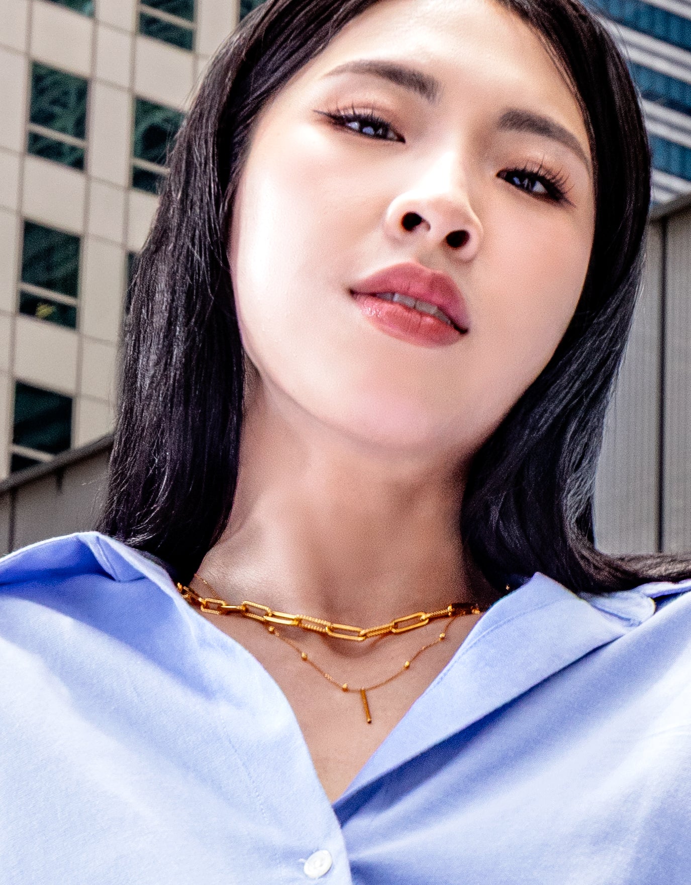 LVC MOD22 Bar Chic Gold Necklace