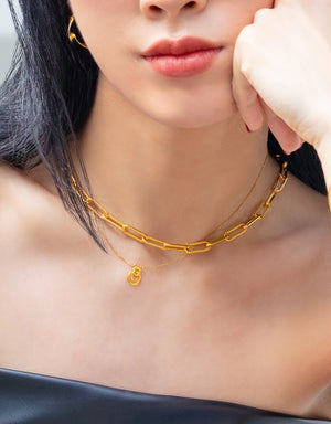 LVC MOD22 Trine Ties Gold Necklace