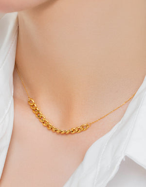 LVC MOD22 Curb Crescendo Gold Necklace