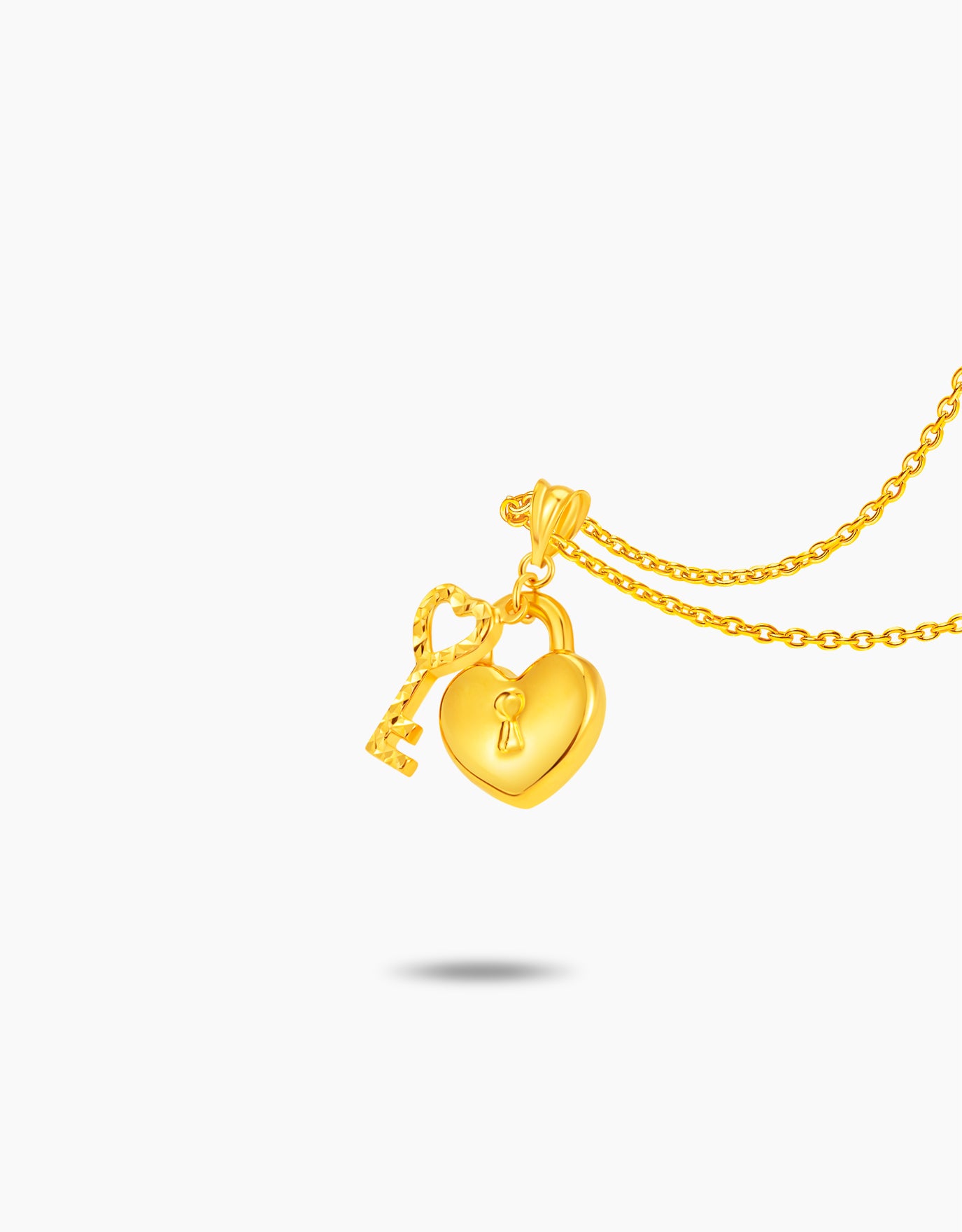 LVC MOD22 Treasure Heart Gold Key & Lock Pendant