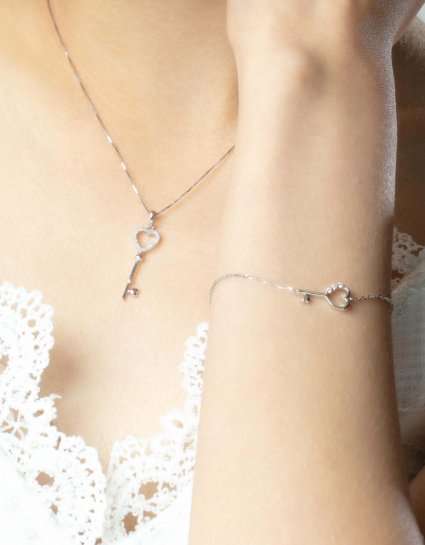 Heart 2025 key bracelet