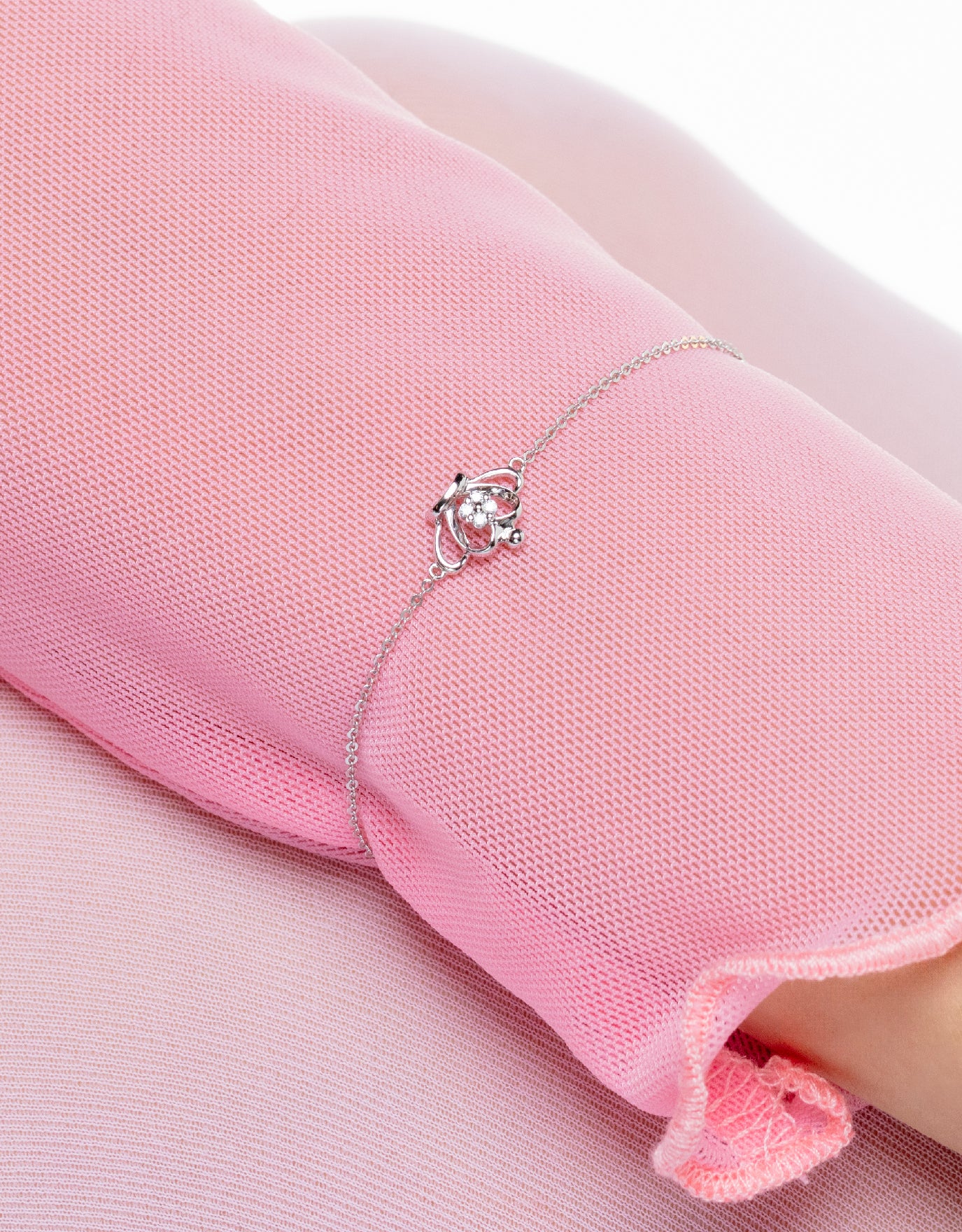 LVC Charmes Tiara Crown Diamond Bracelet