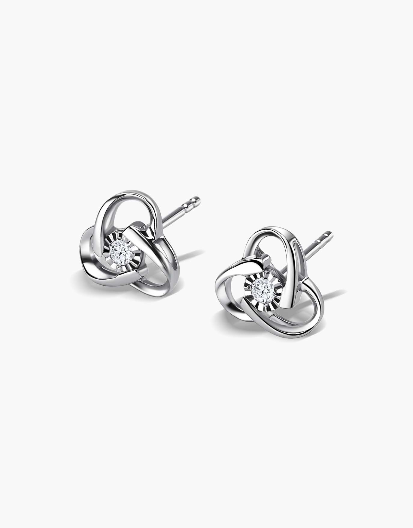 LVC Charmes Trillium Diamond Earrings