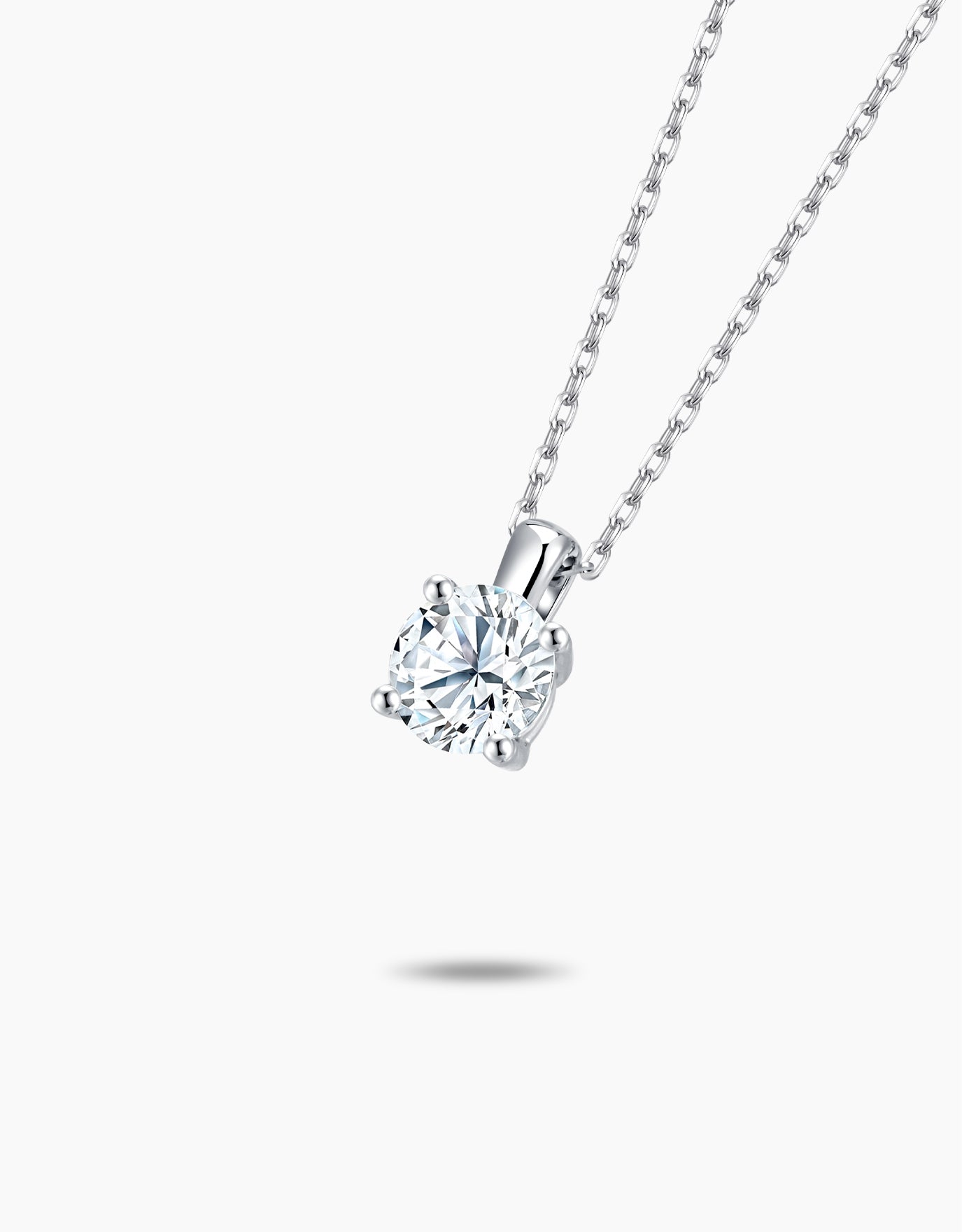 LVC Charmes Everglow 0.3 Carats Diamond Necklace
