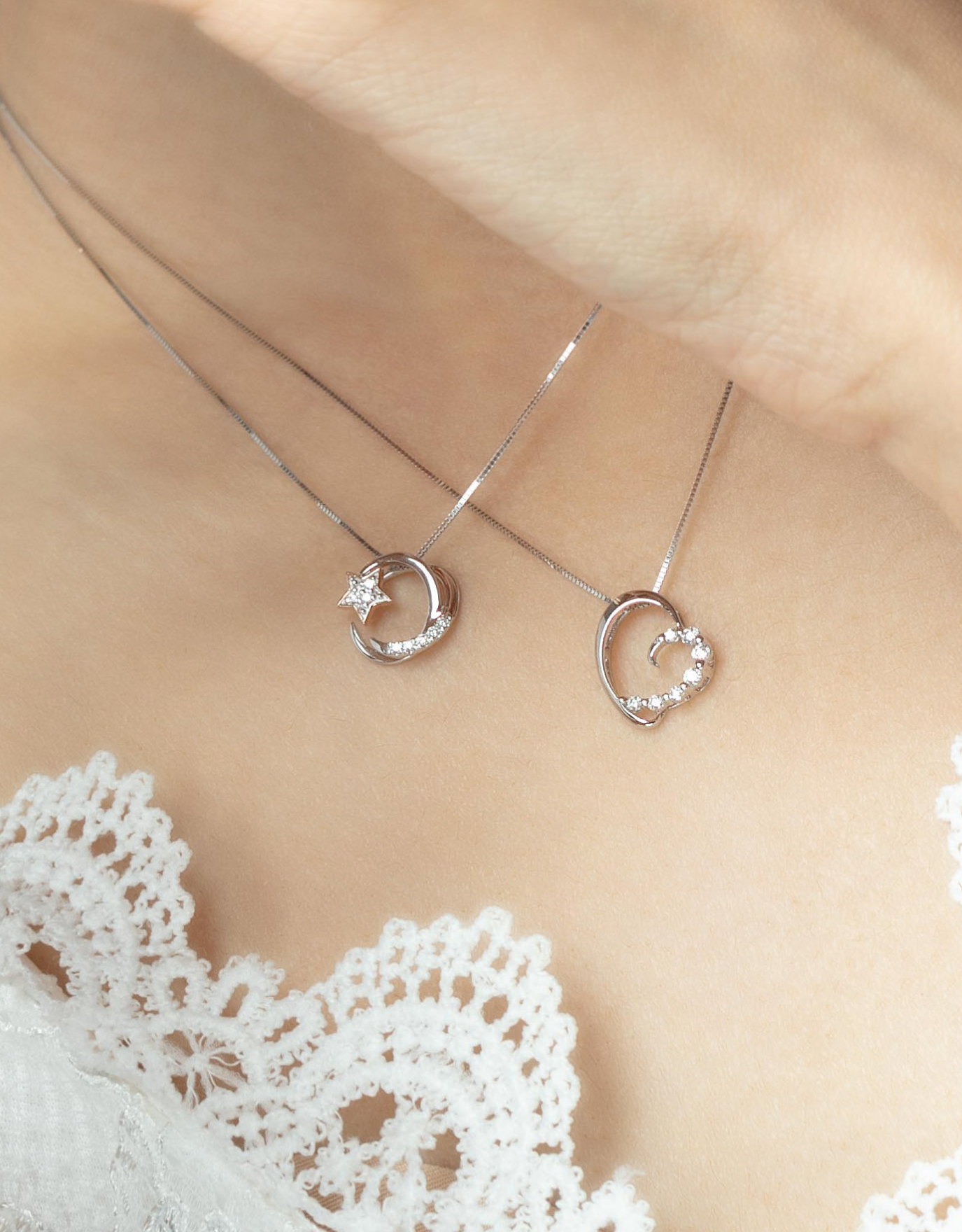 LVC Charmes Fated Love Diamond Pendant