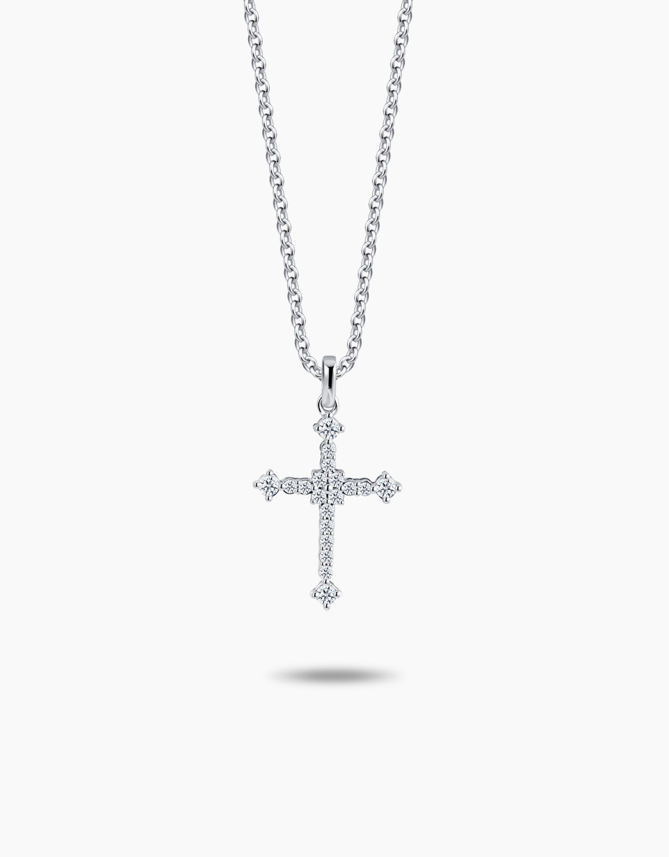 LVC Charmes Radiant Crest Cross Diamond Pendant