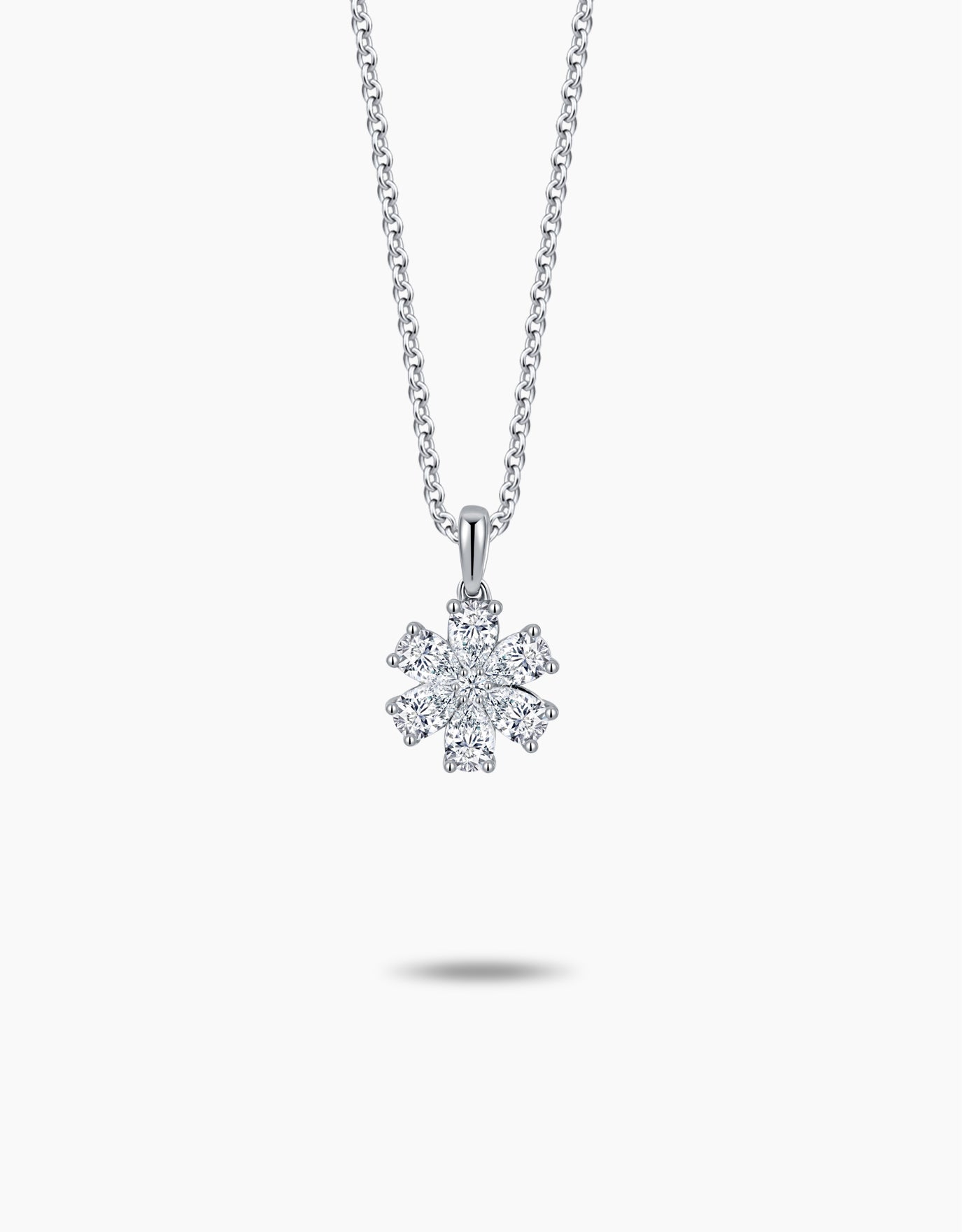LVC Charmes Star Blossom Diamond Pendant