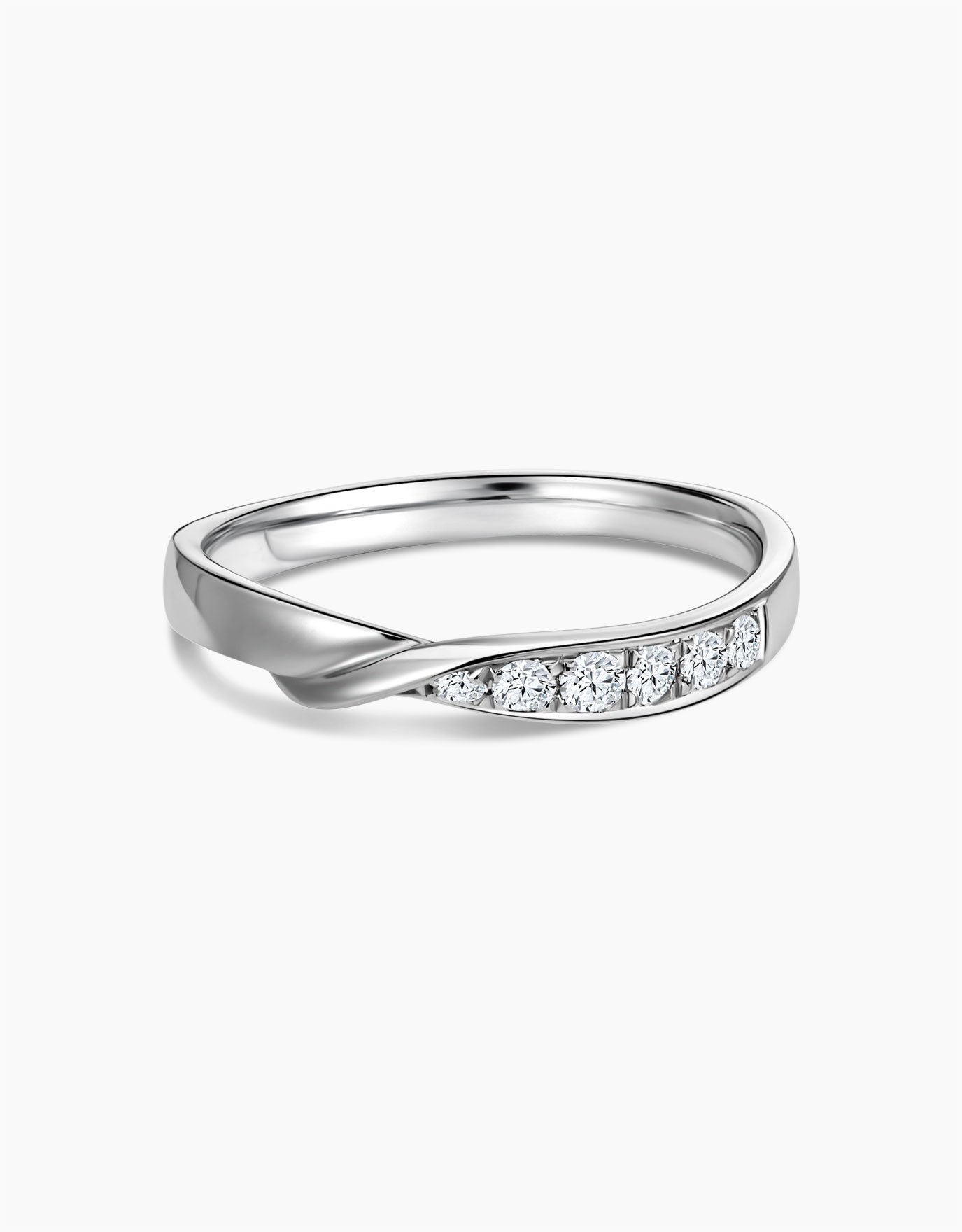 LVC Purete Infinity Twist Diamond Wedding Band in Platinum