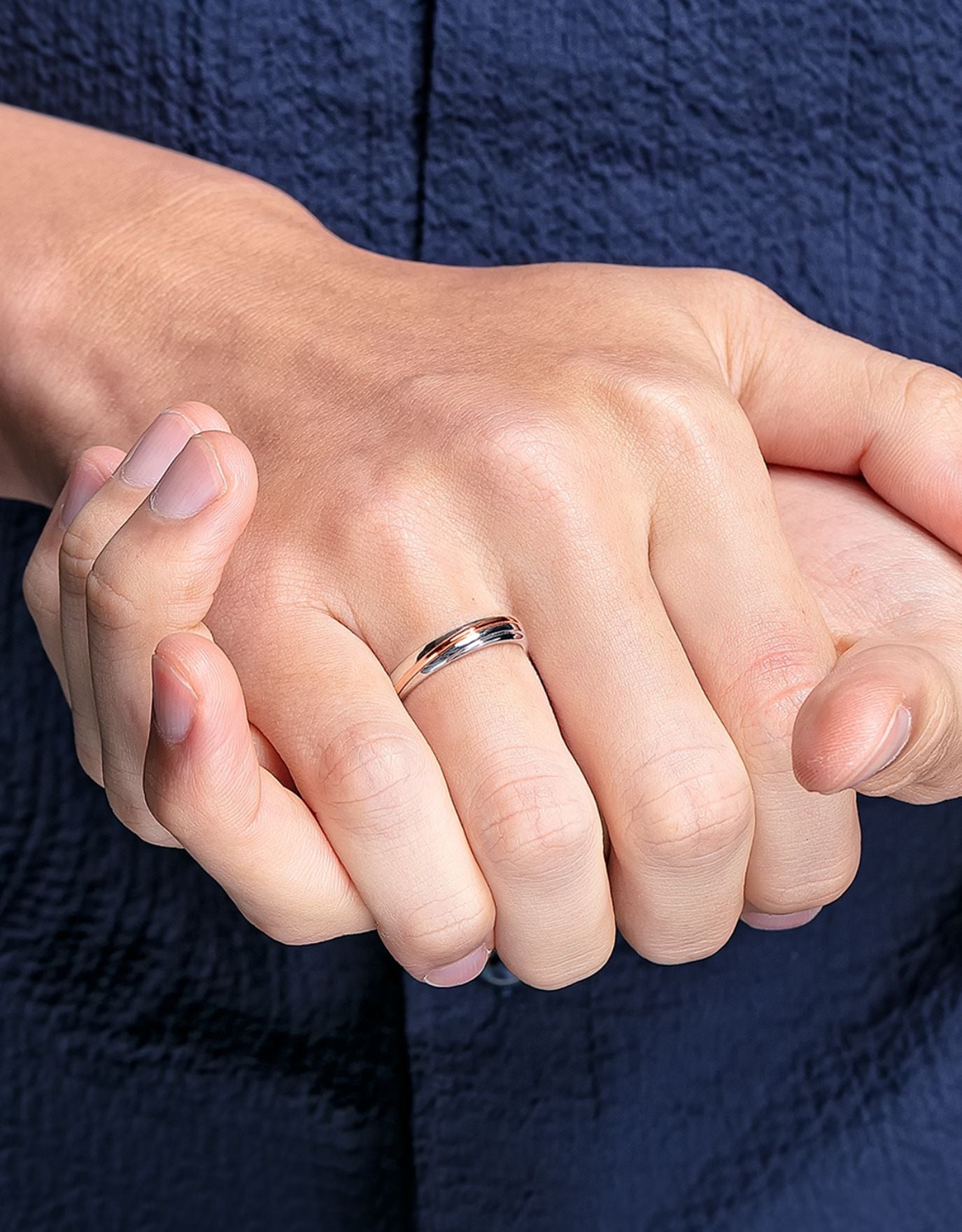 LVC Desirio Allure Wedding Band in White and Rose Gold with an Inner Diamond