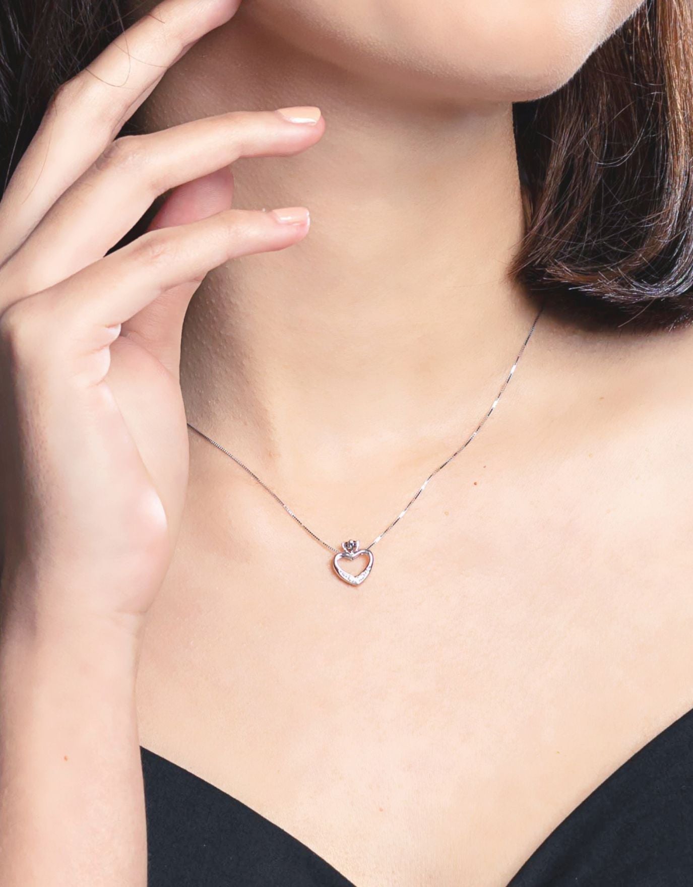 LVC Charmes Open Heart Mini Ring Diamond Pendant