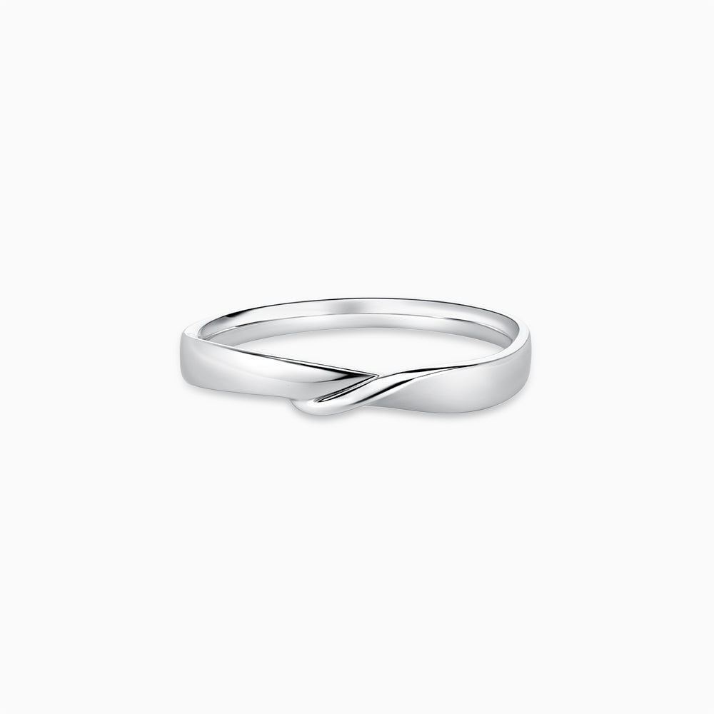 LVC Purete Infinity Twist Wedding Band in Platinum