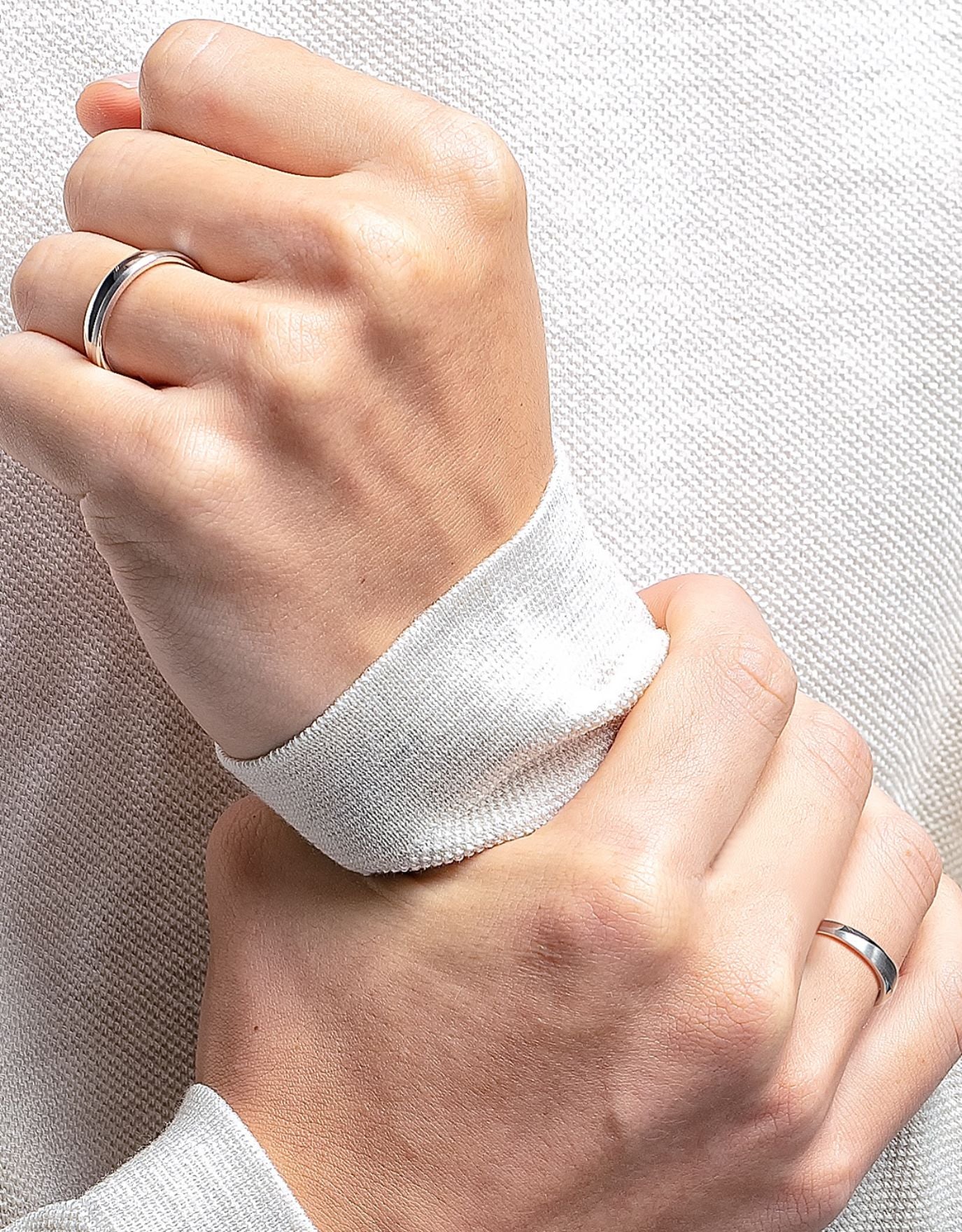 LVC Purete Duo Wedding Band with Mixed Matte and Glossy Finish in Platinum