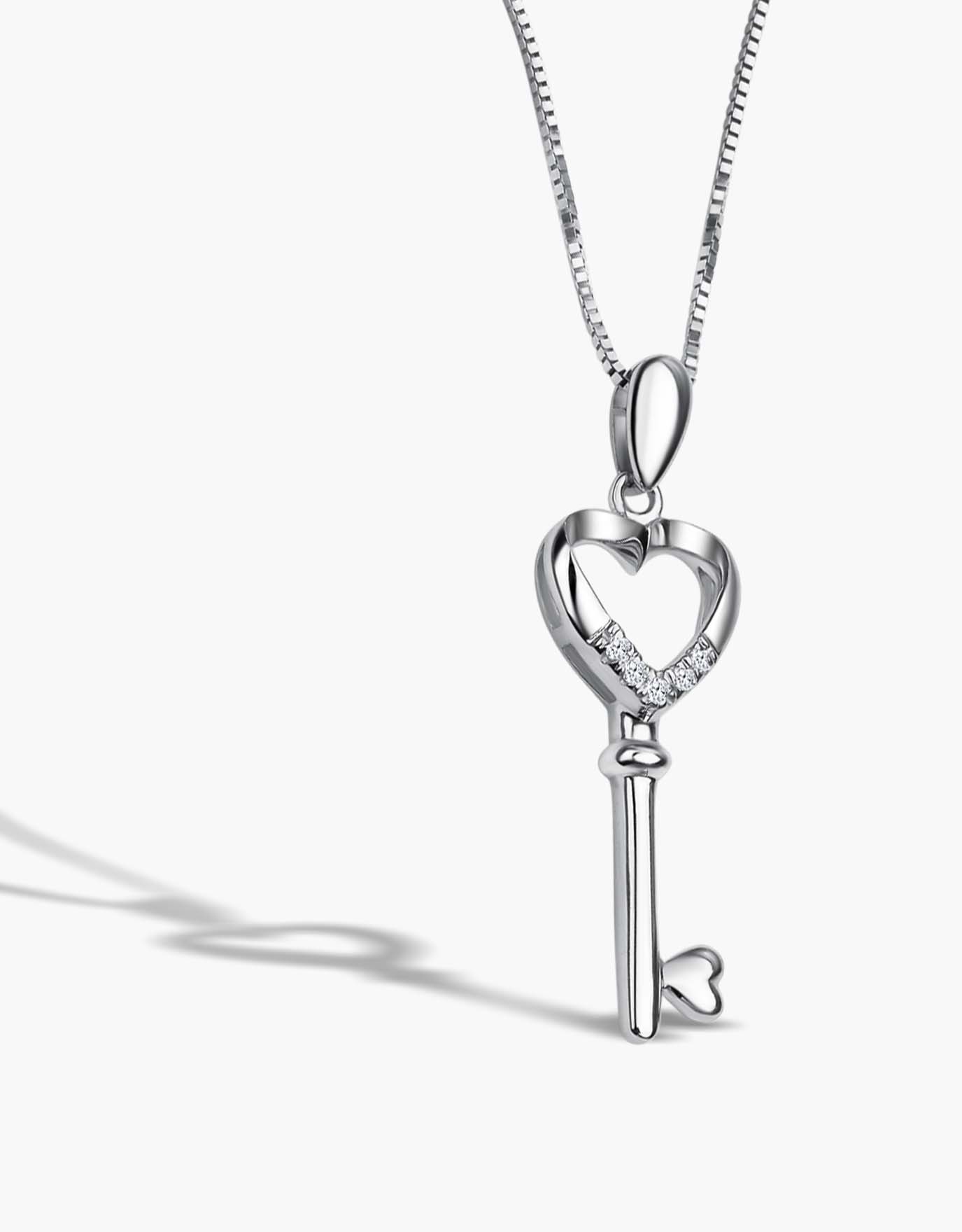 LVC Cheri Delicate Heart Key Diamond Pendant