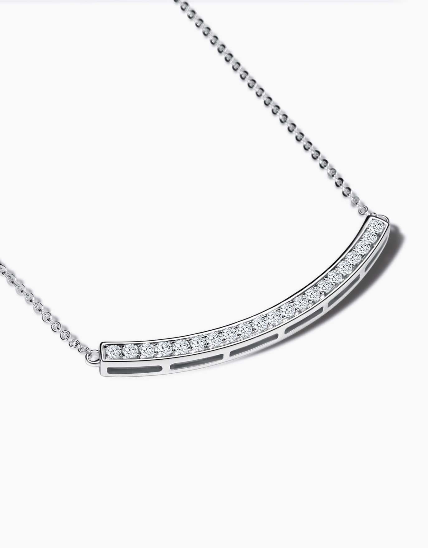LVC Eterno Classic Curved Diamond Necklace
