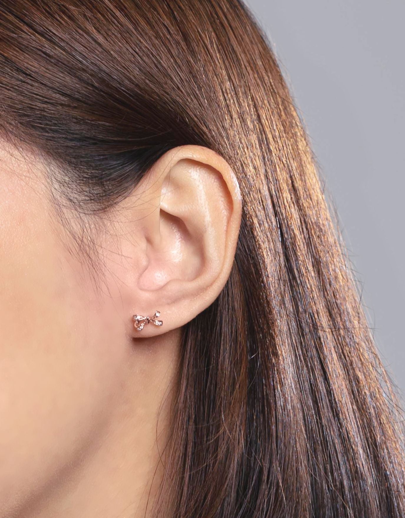 LVC Noeud Le Ruban Diamond Stud Earrings