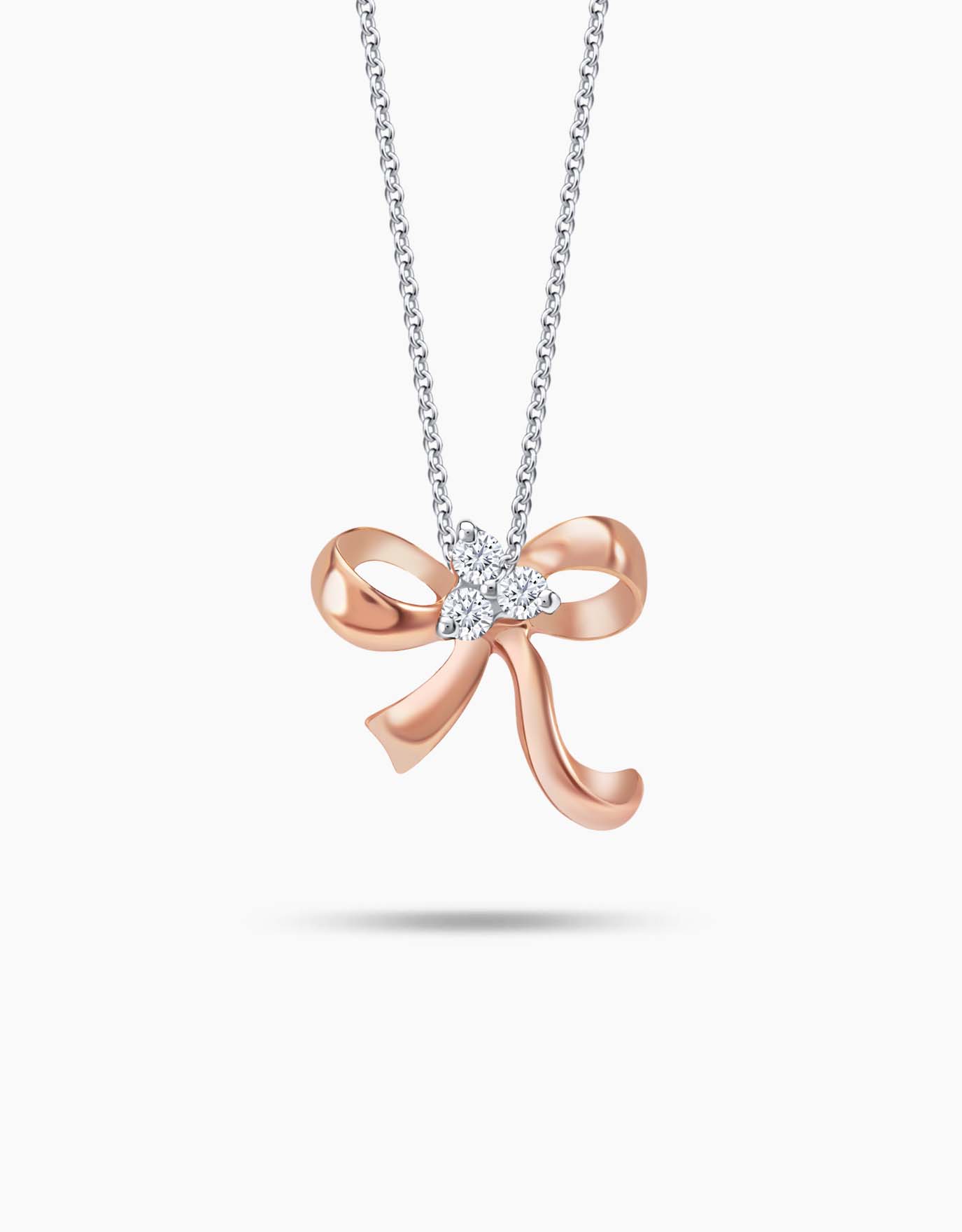LVC Noeud Sweetheart Diamond Pendant