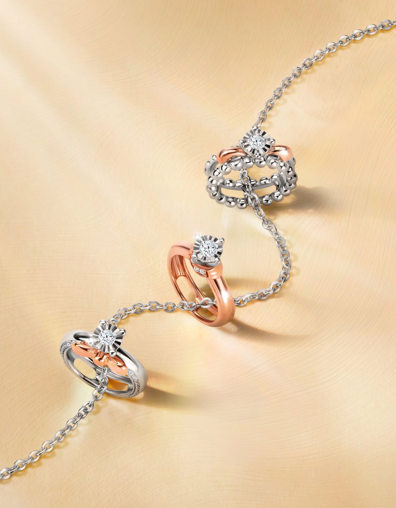 LVC Charmes Entwine Mini Ring Diamond Pendant