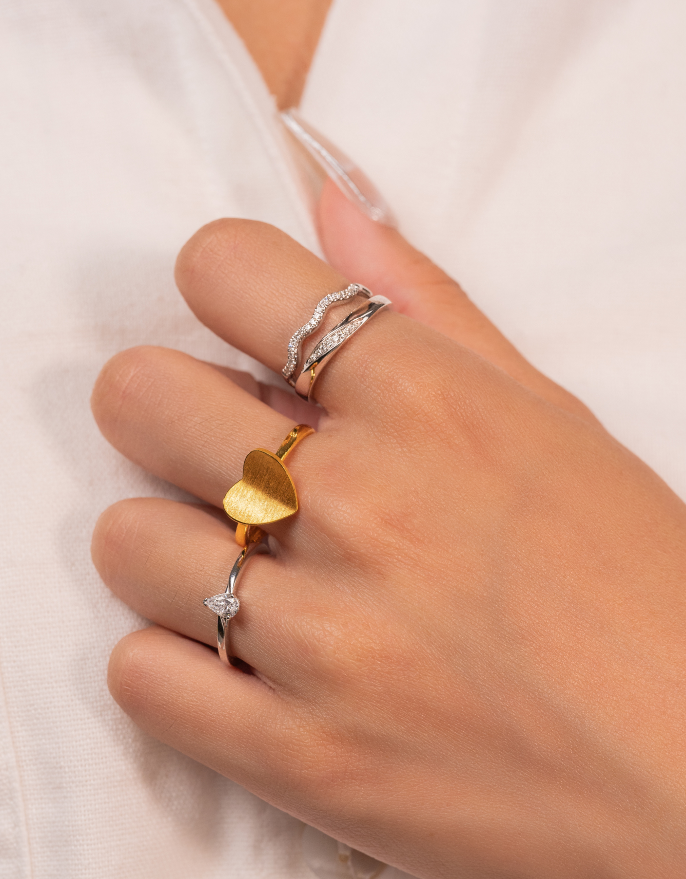 LVC 9IN Carla Heart 999 Gold Ring