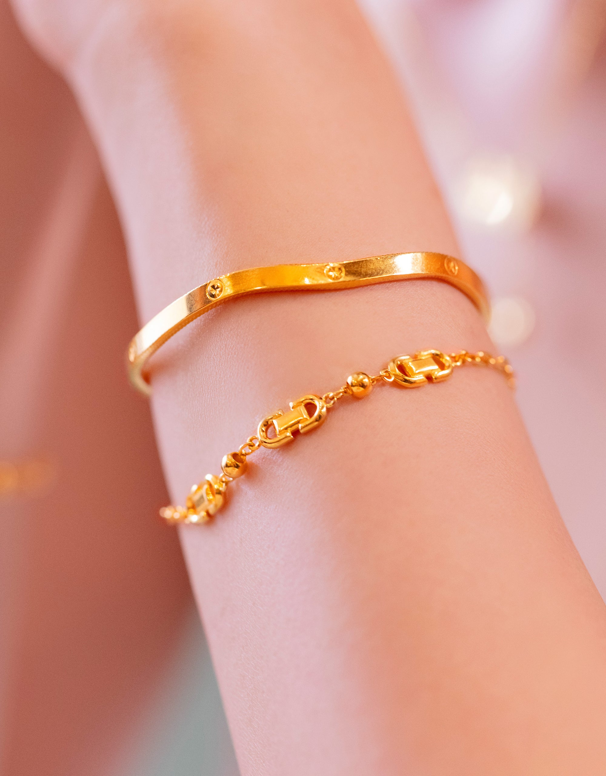 LVC 9IN Classic Bloom 999 Gold Bangle