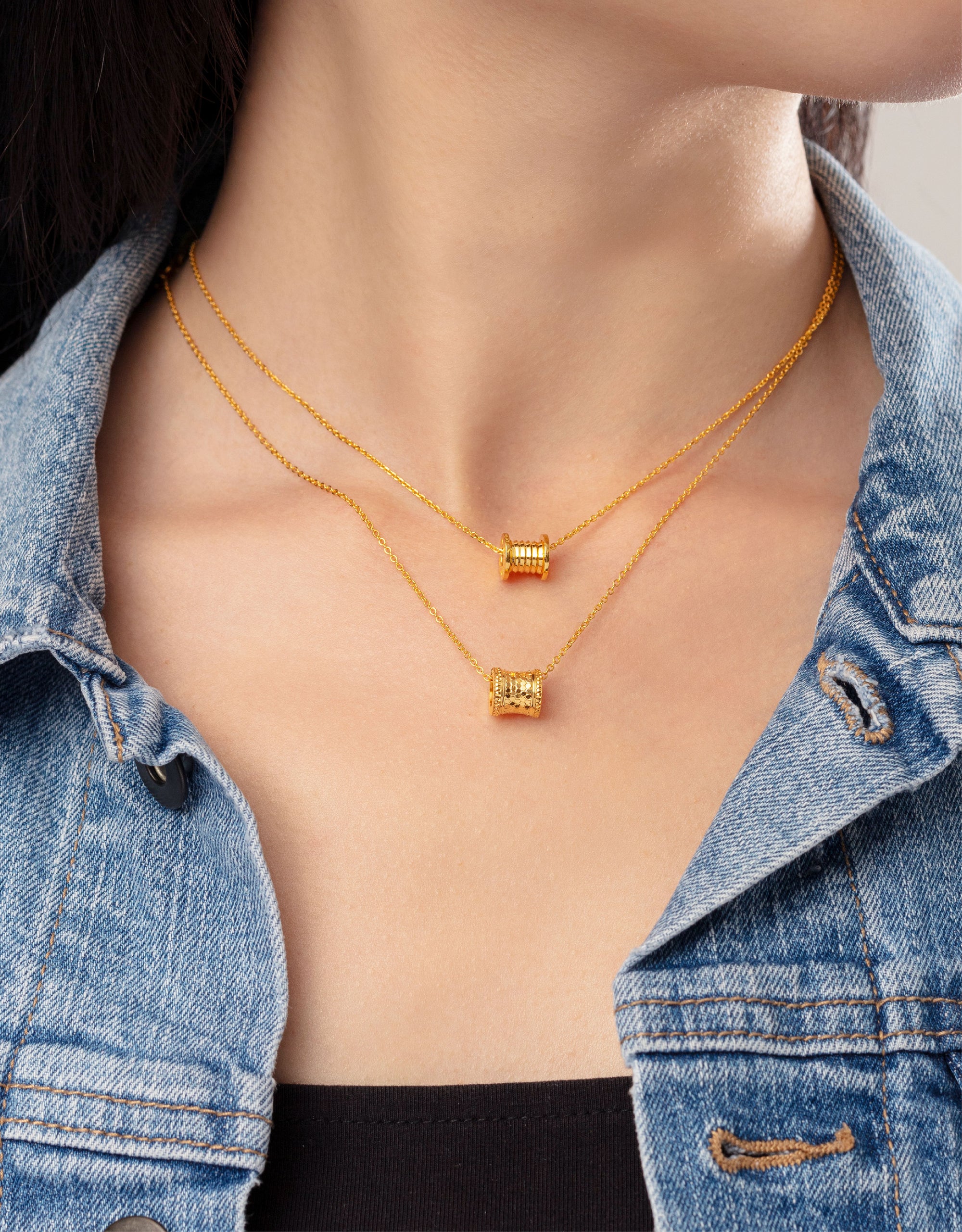 LVC 9IN Sequin Barrel 999 Gold Pendant