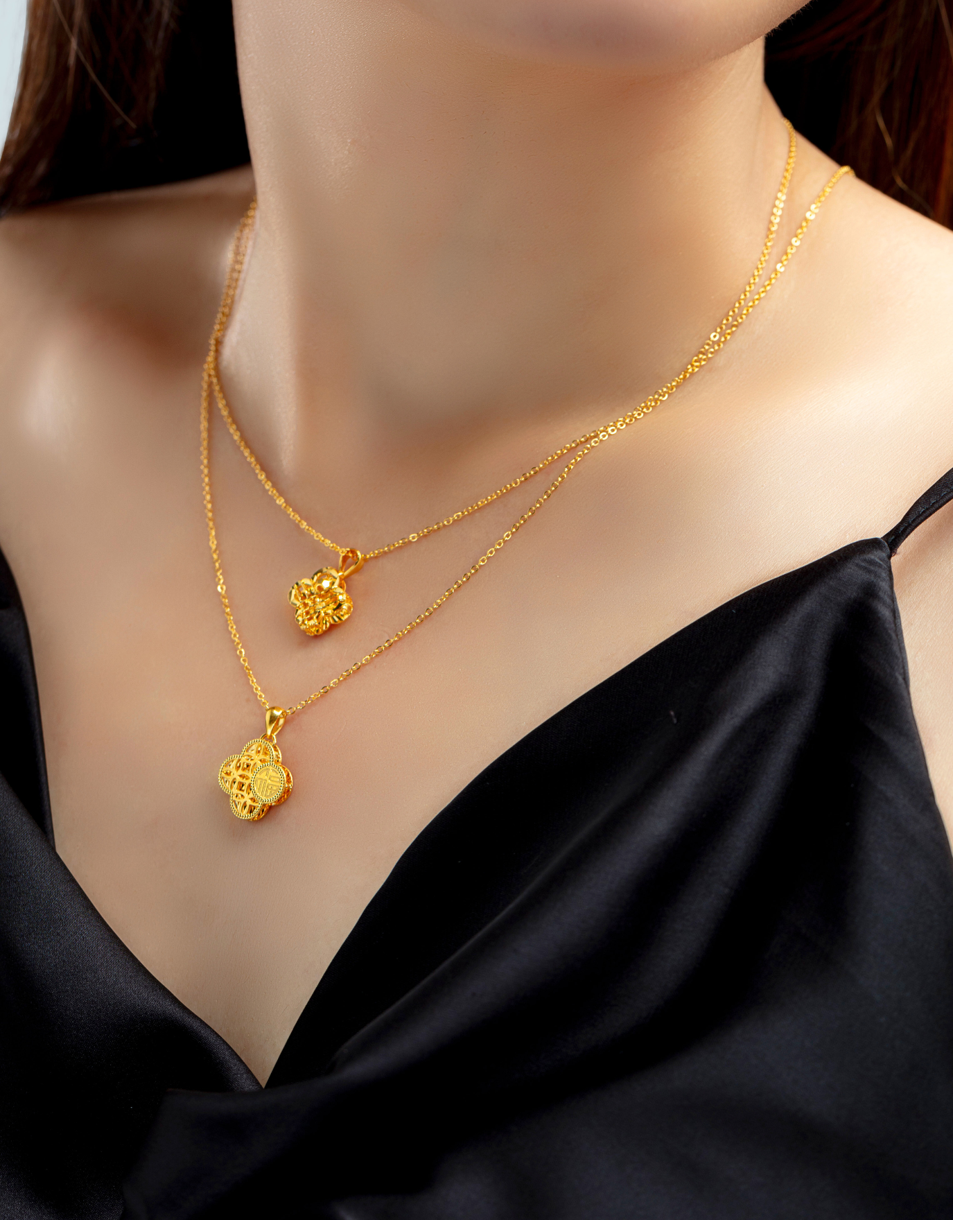 LVC 9IN Blessed Clover 999 Gold Pendant