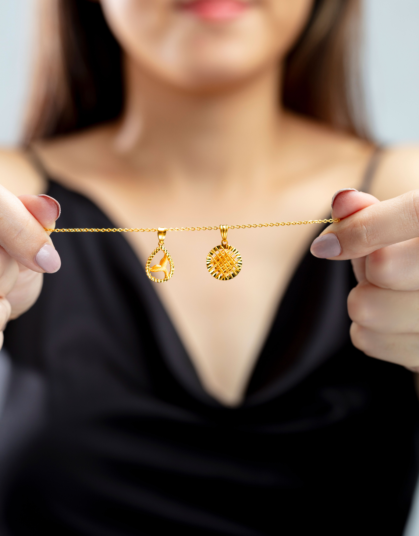 LVC 9IN Kayla Tail 999 Gold Pendant