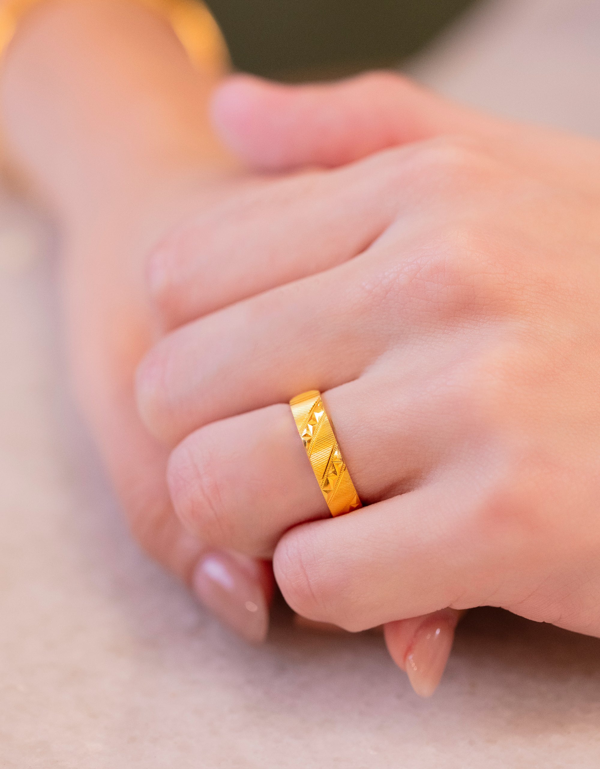 LVC 9IN Esme 999 Gold Ring