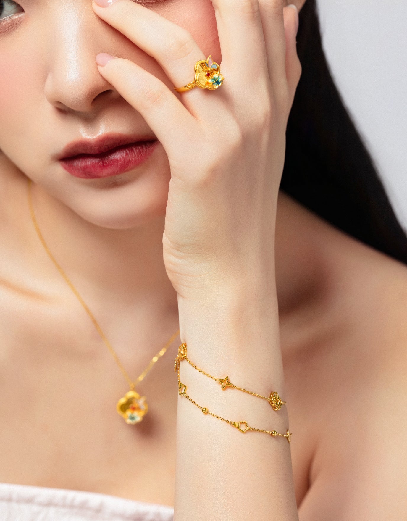 LVC MOD22 Clover Star Harmony Gold Bracelet